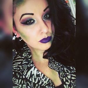 Meet your Posher, Denise